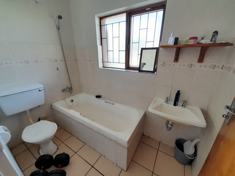 1 Bedroom Property for Sale in Heiderand Western Cape